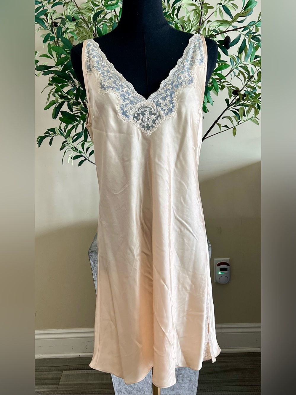 Jones New York Pale Blush Lace-Trim Slip Dress